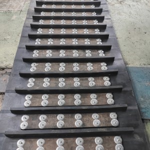 Iron-Separator / Magnet Conveyor Belt